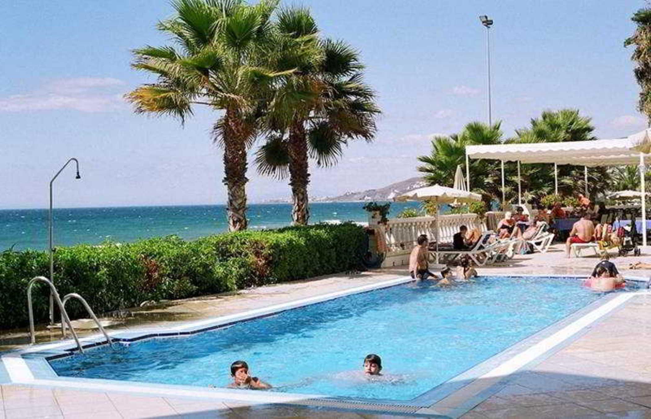 Perla Marina Hotel Nerja Facilities photo